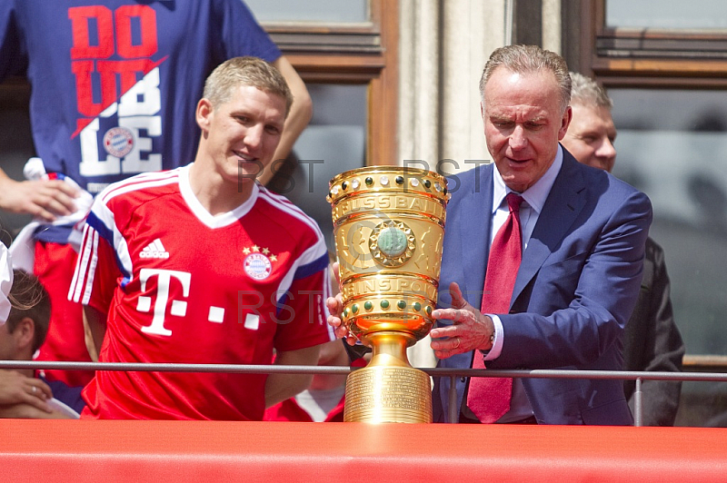 GER, 1.FBL, Meister Double Feier auf dem Marienplatz Muenchen