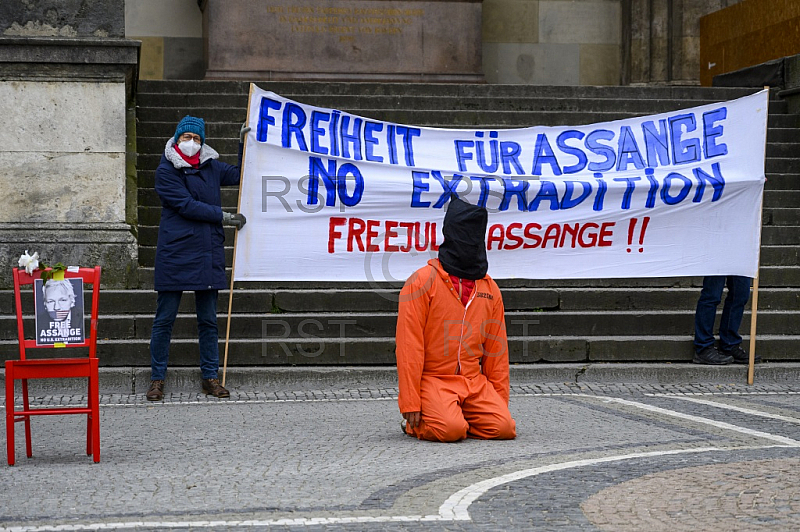 GER, Mahnwache von Munich4Assange am Mnchner Odeonsplatz