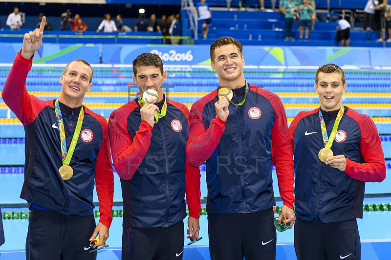 BRA, Olympia 2016 Rio, Schwimmsport Siegerehrung - 4x100m Freistil der Maenner