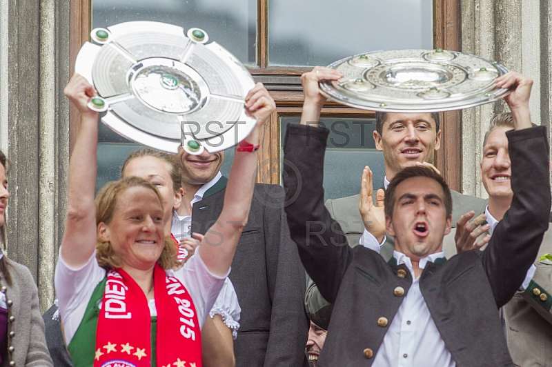 GER, Meisterfeier des FC Bayern Muenchen auf dem Muenchner Marienplatz