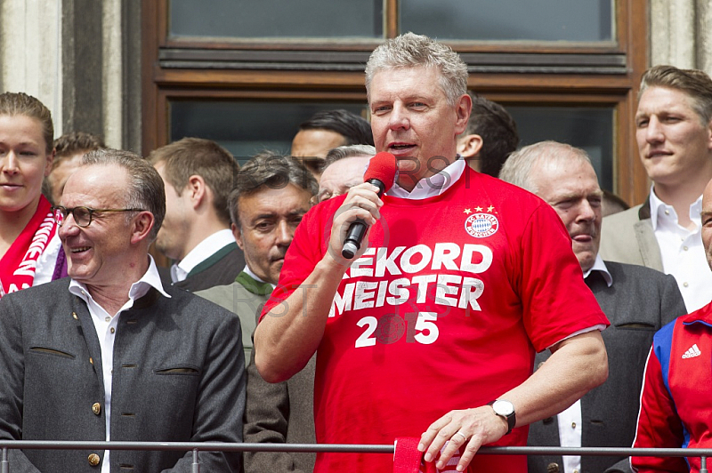 GER, Meisterfeier des FC Bayern Muenchen auf dem Muenchner Marienplatz