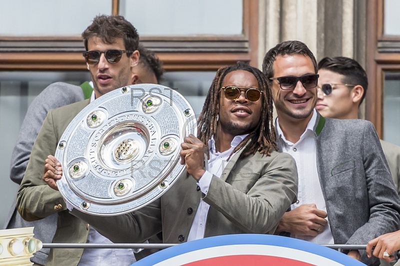 GER, 1.FBL,  FC Bayern Muenchen Meisterfeier auf dem Marienplatz