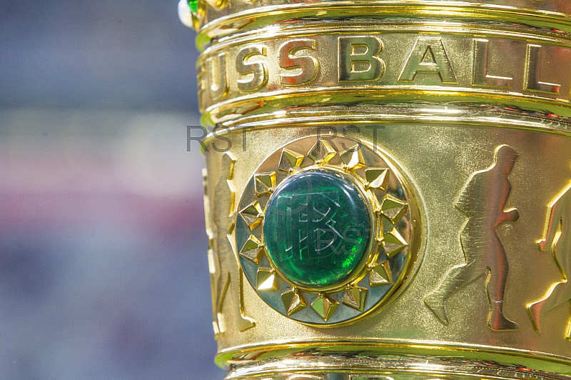 GER, DFB Pokal Halbfinale,  FC Bayern Muenchen vs. Borussia Dortmund