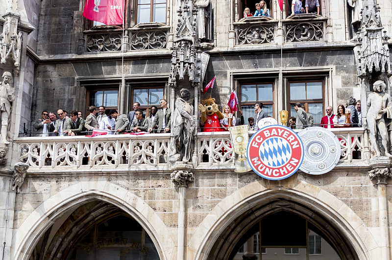 GER, 1.FBL,  FC Bayern Muenchen Meisterfeier auf dem Marienplatz