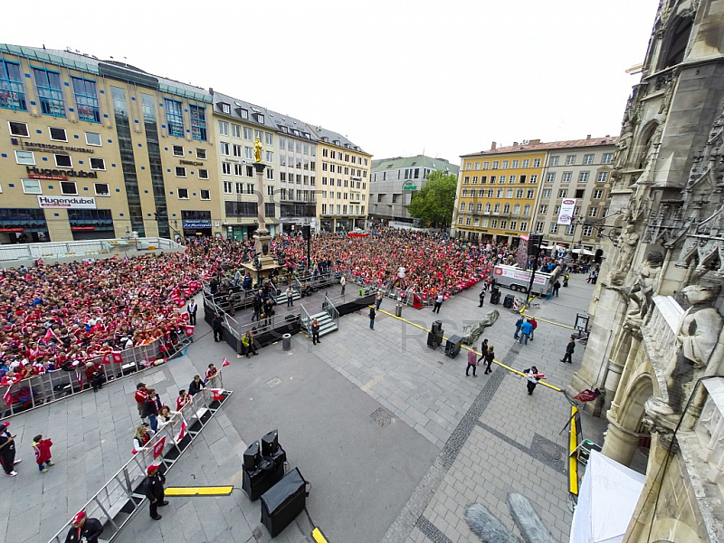 GER, 1.FBL, Meister Double Feier auf dem Marienplatz Muenchen