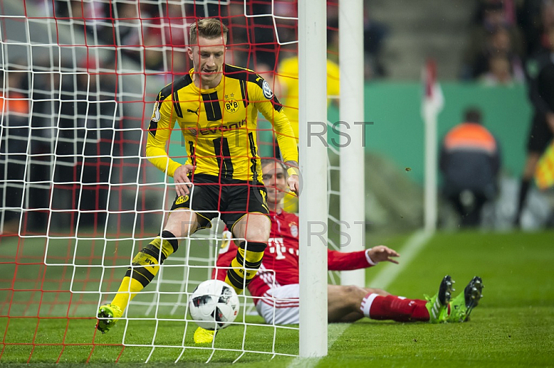 GER, DFB Pokal, Halbfinale,  FC Bayern Muenchen vs. Borussia Dortmund