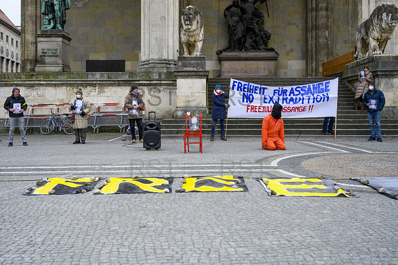 GER, Mahnwache von Munich4Assange am Mnchner Odeonsplatz