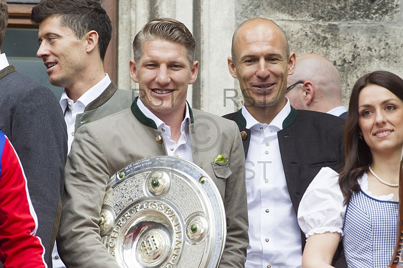 GER, Meisterfeier des FC Bayern Muenchen auf dem Muenchner Marienplatz