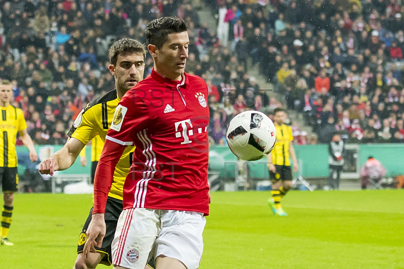 GER, DFB Pokal, Halbfinale,  FC Bayern Muenchen vs. Borussia Dortmund