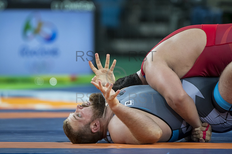 BRA, Olympia 2016 Rio, Kampfsport, Ringen 130kg , Bronze Medallien Kampf zwischen SHARIATI Sabah (AZE)  vs. POPP Eduard (GER) 