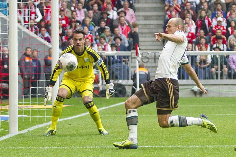 GER, 1.FBL,  FC Bayern Muenchen vs . VfL Wolfsburg