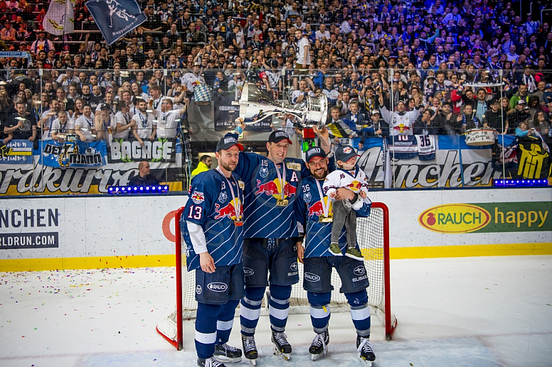 GER, DEL Playoff Finale Spiel 5, EHC Red Bull Muenchen vs. Grizzlys Wolfsburg