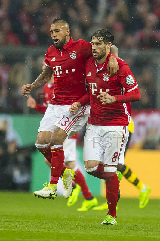 GER, DFB Pokal, Halbfinale,  FC Bayern Muenchen vs. Borussia Dortmund