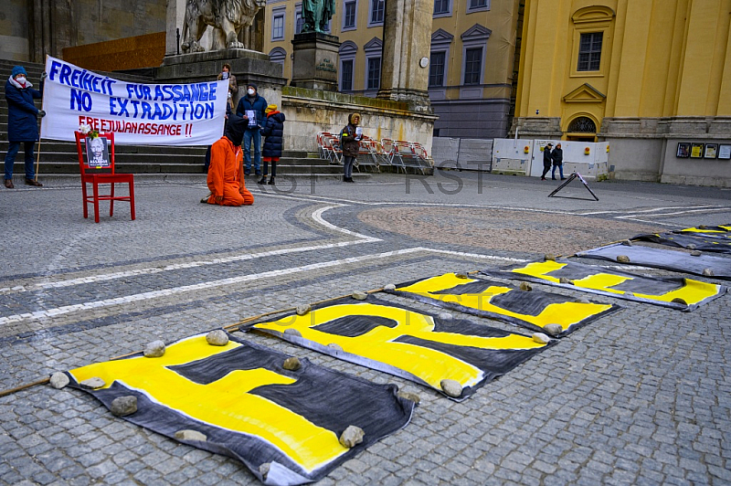 GER, Mahnwache von Munich4Assange am Mnchner Odeonsplatz