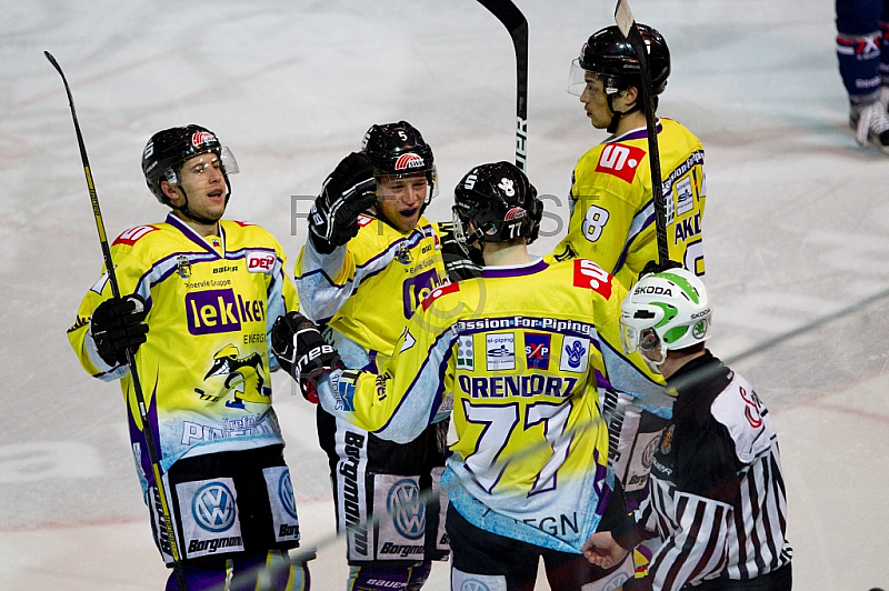 GER, DEL, EHC Red Bull Muenchen vs. Krefeld Pinguine