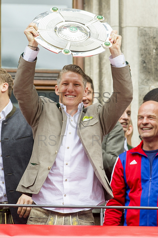 GER, Meisterfeier des FC Bayern Muenchen auf dem Muenchner Marienplatz