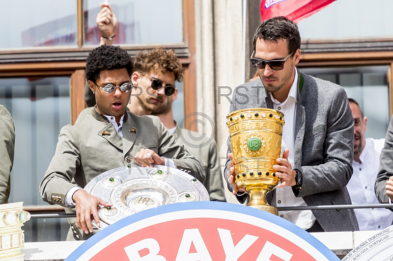 GER, 1.FBL,  FC Bayern Muenchen Meisterfeier auf dem Marienplatz