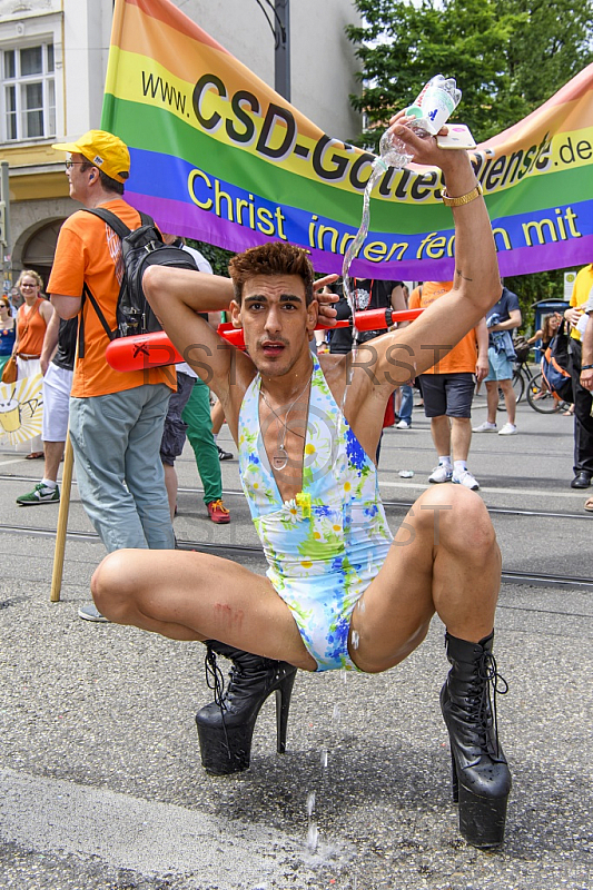 GER, impressionen zur Christopher Street Day  Politparade 2016 