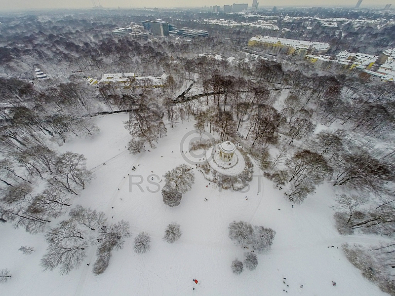 GER, Winterlandschaft am Muenchner Monopteros