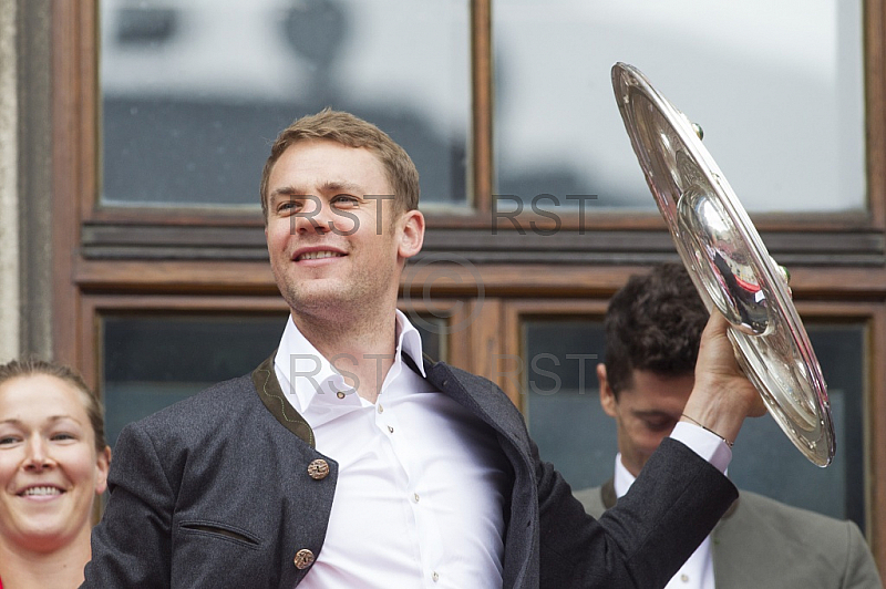 GER, Meisterfeier des FC Bayern Muenchen auf dem Muenchner Marienplatz