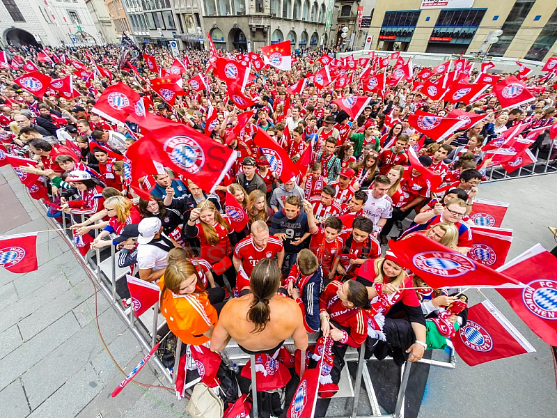 GER, 1.FBL, Meister Double Feier auf dem Marienplatz Muenchen