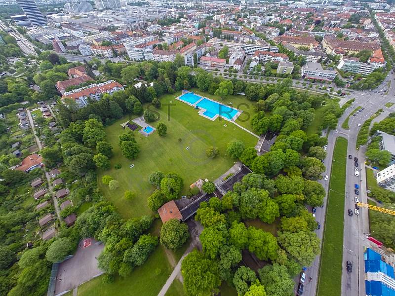 GER, Feature Luftbilder Serie der Muenchner Freibaeder