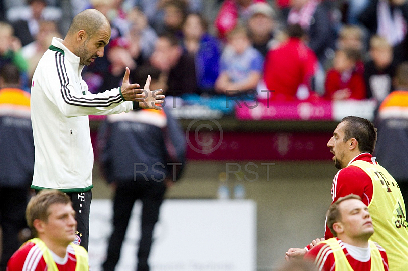 GER, 1.FBL,  Erstes Training mit Pep Guardiola