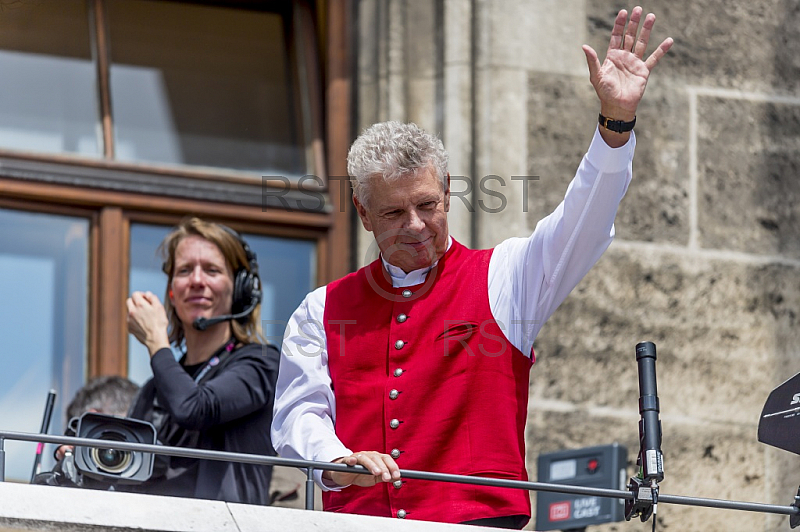 GER, 1.FBL,  FC Bayern Muenchen Mesterfeier auf dem Marienplatz