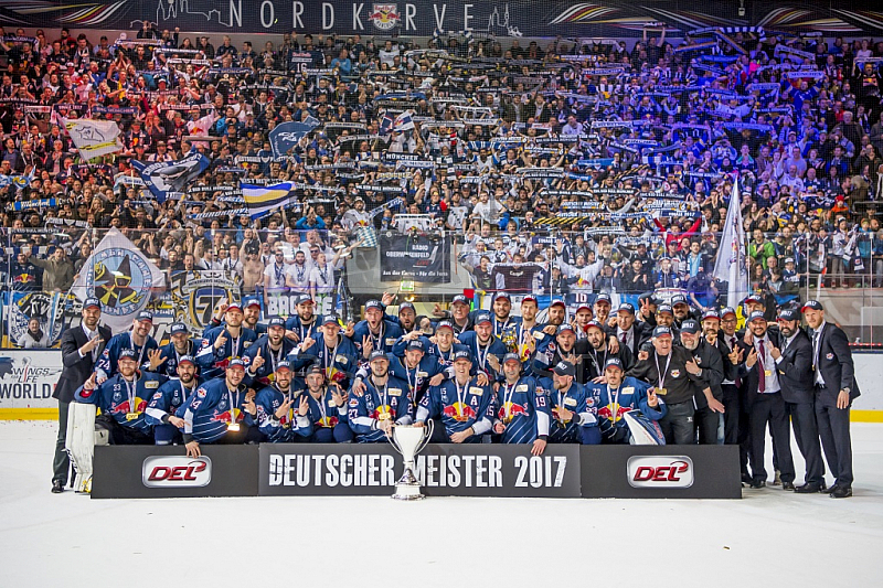 GER, DEL Playoff Finale Spiel 5, EHC Red Bull Muenchen vs. Grizzlys Wolfsburg