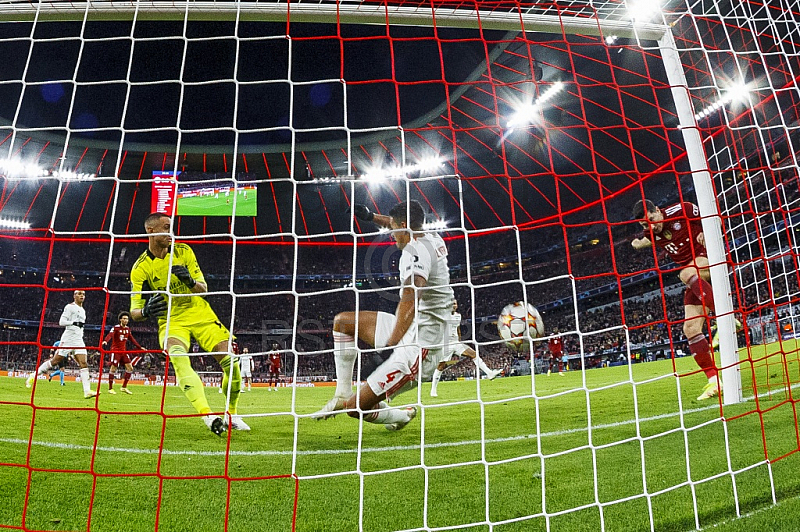 GER, UEFA CL, FC Bayern Muenchen (GER) vs Benfica Lissabon (PT) 