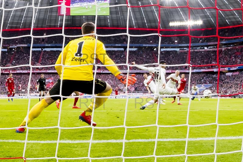 GER, 1.FBL,  FC Bayern Muenchen vs. VfB Stuttgart