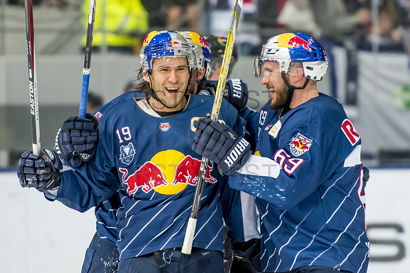 GER, DEL Playoff Finale Spiel 5, EHC Red Bull Muenchen vs. Grizzlys Wolfsburg