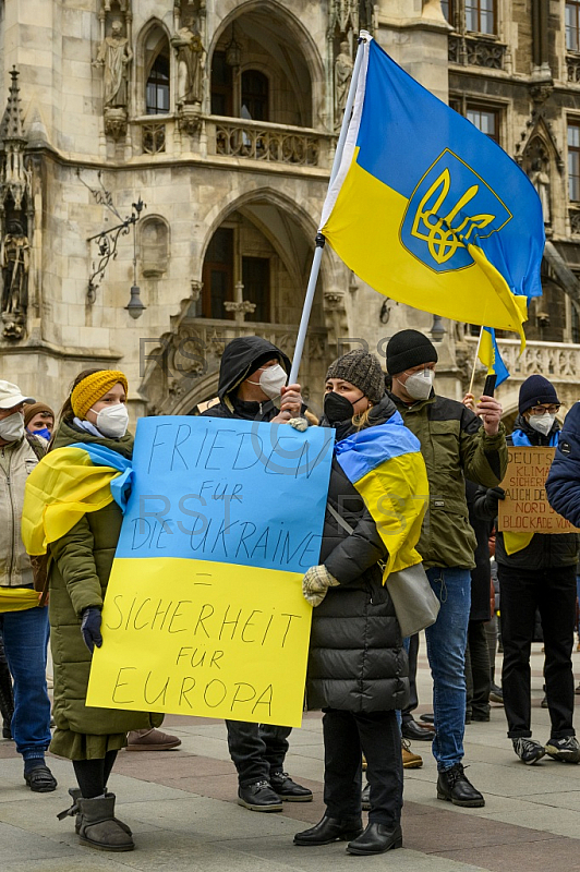 GER, Demo Frieden fuer die Ukraine mit ca 200 Teilnehmern 