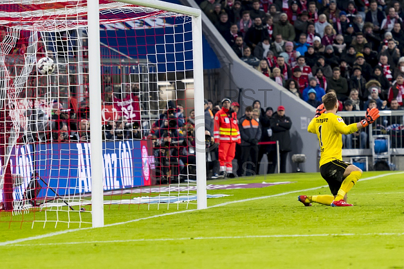 GER, 1.FBL,  FC Bayern Muenchen vs. VfB Stuttgart