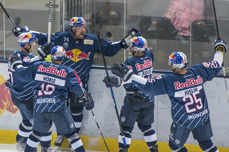 GER, DEL Playoff Viertelfinale Spiel 1, EHC Red Bull Muenchen vs. Fischtown Pinguins Bremerhaven